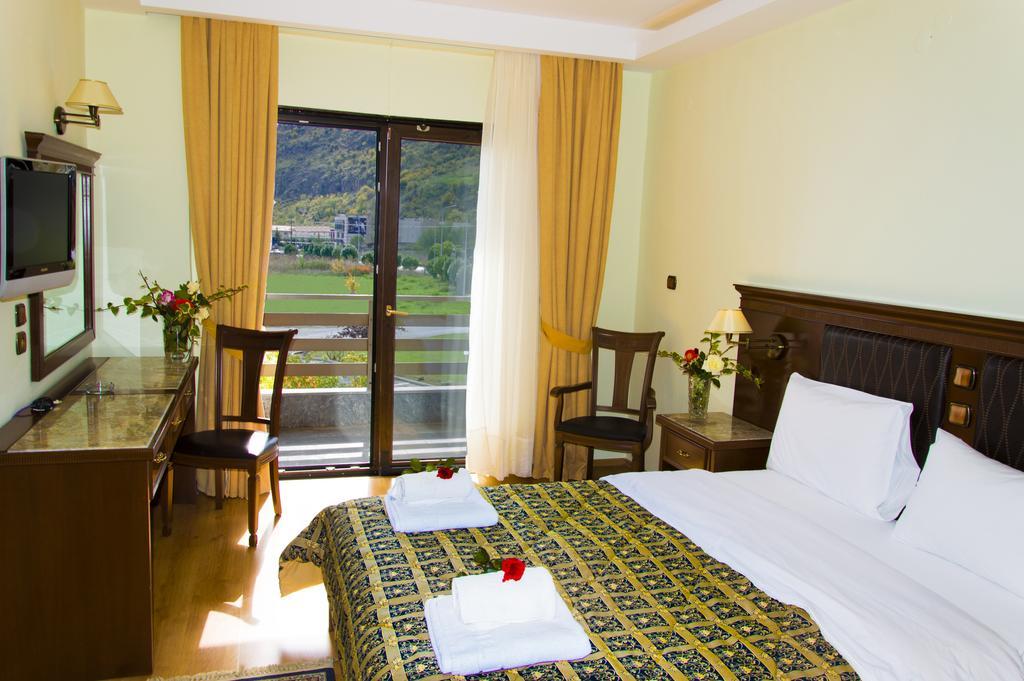 Tsamis Hotel Castória Quarto foto